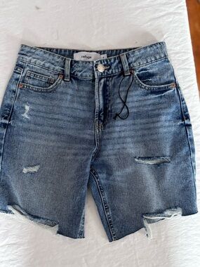 Women’s Refuge NWOT Denim Jean Shorts Distressed Size 0